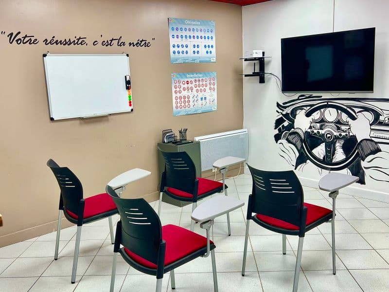 Comb' Auto-école — véhicule